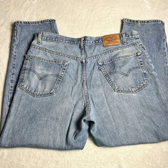 Levi's 550 relaxed fit vintage Faded men's 40×30 blue Jeans Light Wash - Picture 9 of 11